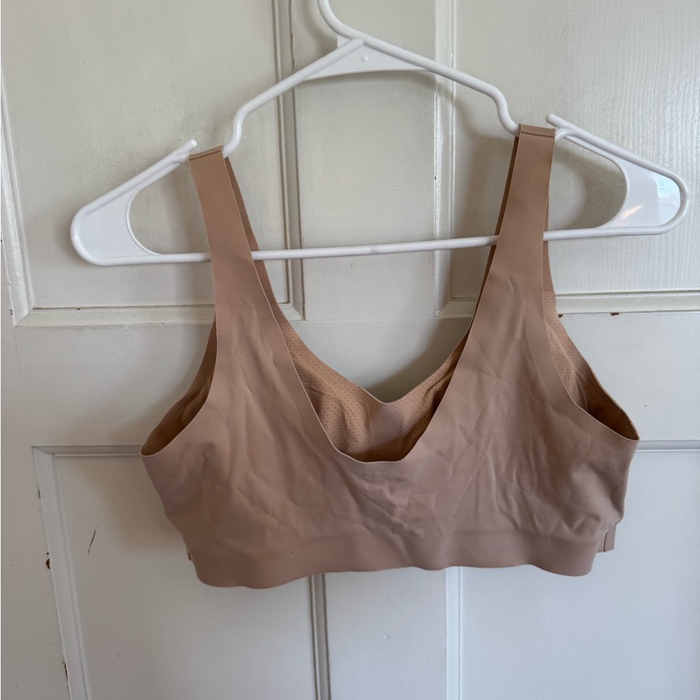 Knix Wireless Bra Size Medium - image 4